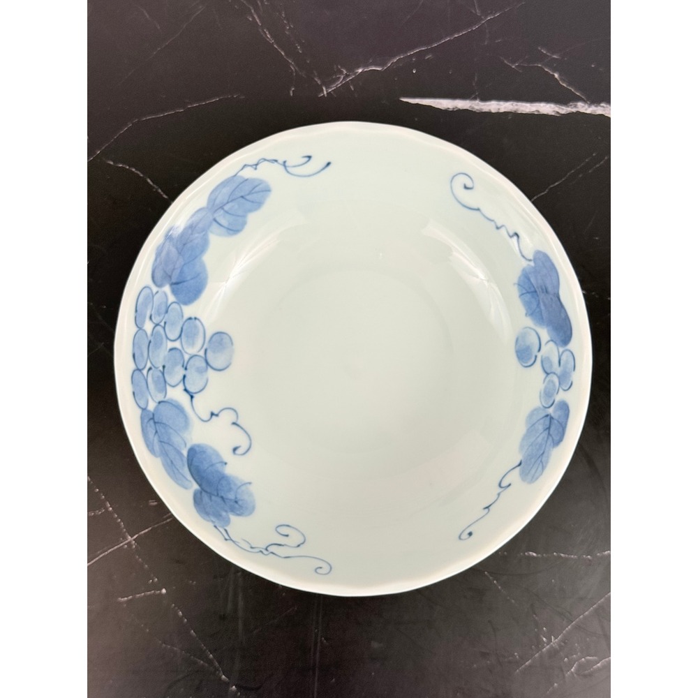 VTG Hand Painted Porcelain 6" Bowl Japan Blue White Mino Ware Grape Motif